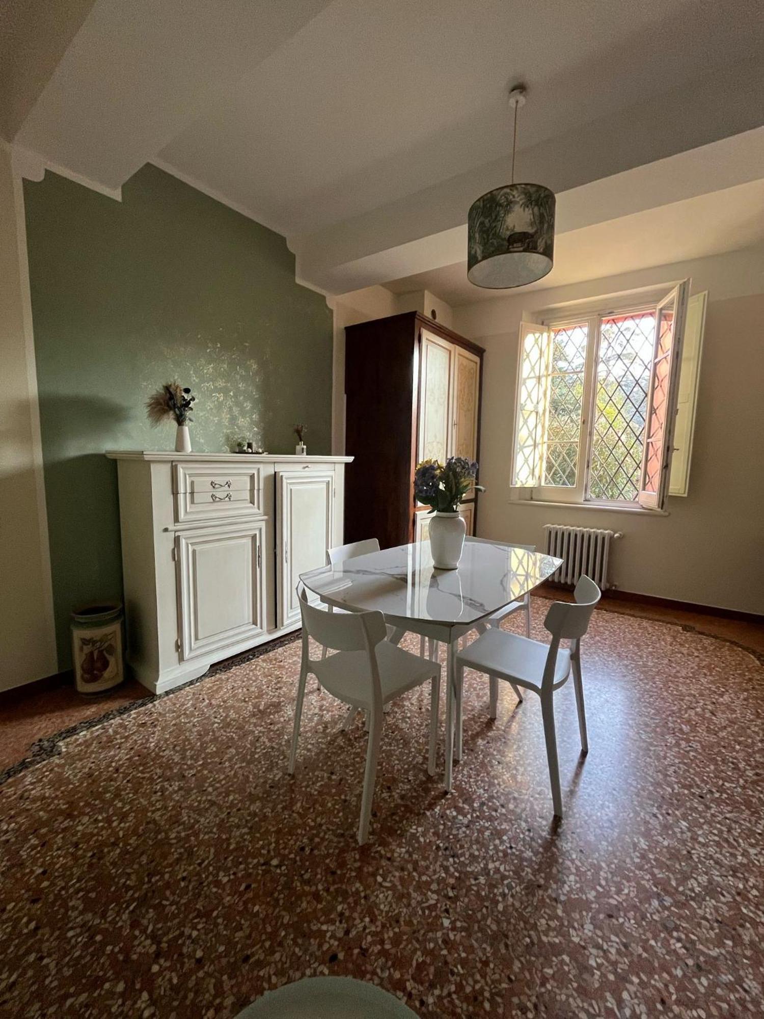 Апартаменты Saragozza Flat & Secret Garden Болонья Экстерьер фото